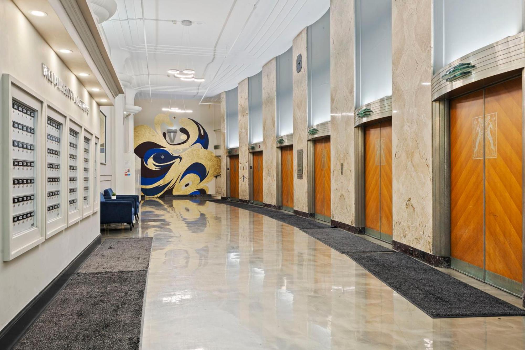 Indy Metro Stay - Sleeps 8 - Skywalk Access - Monument Circle Indianapolis Eksteriør bilde