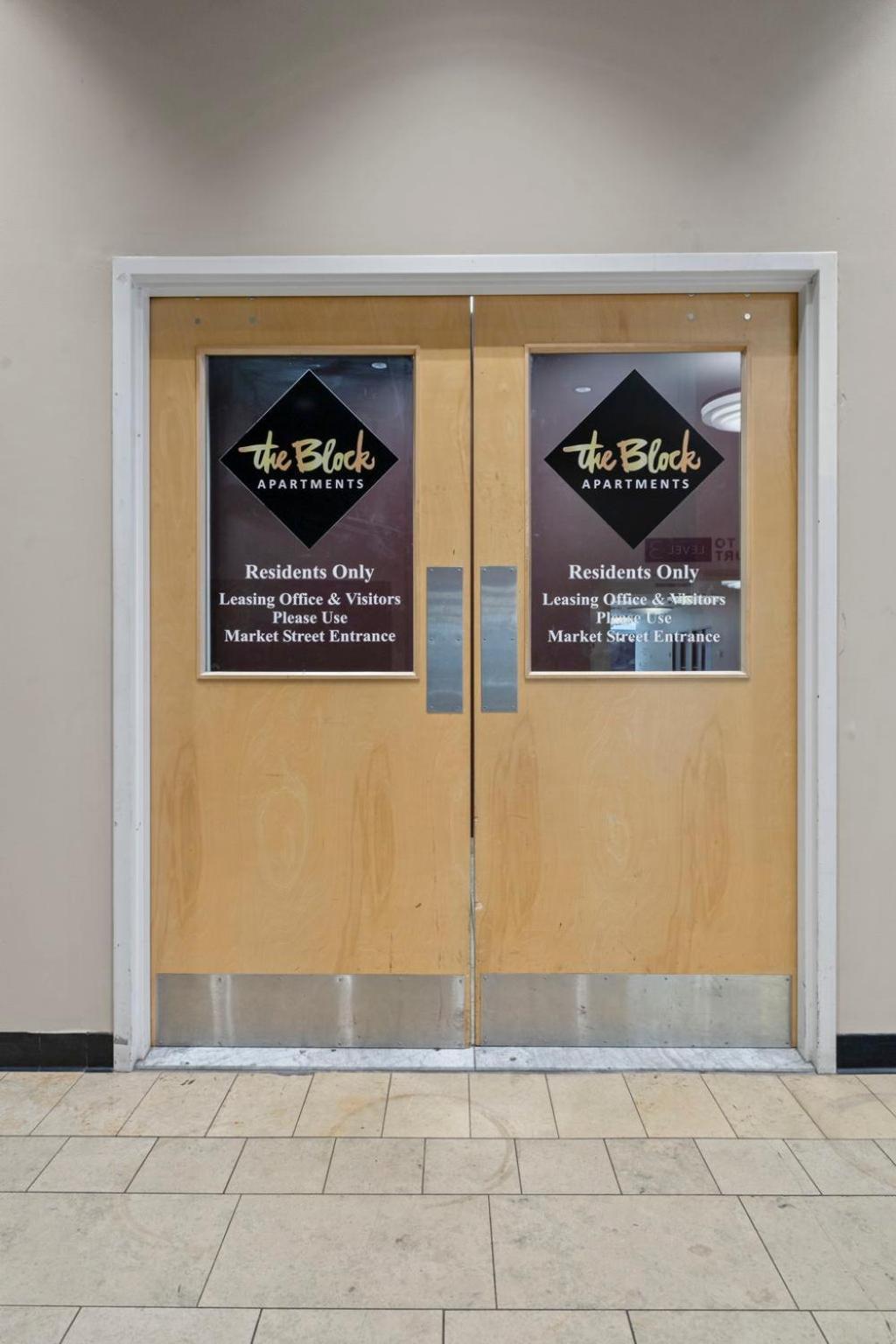 Indy Metro Stay - Sleeps 8 - Skywalk Access - Monument Circle Indianapolis Eksteriør bilde