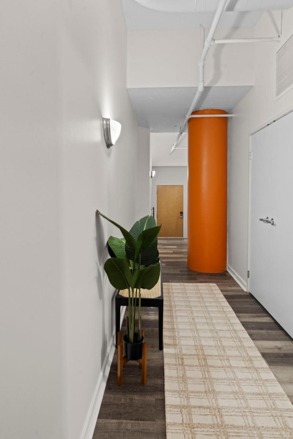 Indy Metro Stay - Sleeps 8 - Skywalk Access - Monument Circle Indianapolis Eksteriør bilde